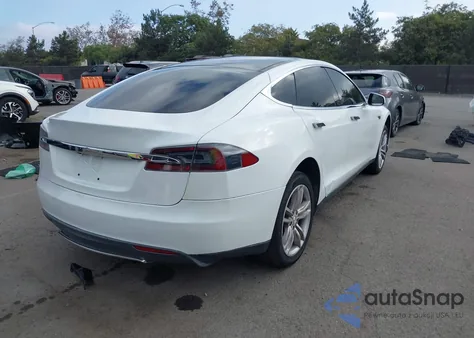 2013 Tesla Model S from USA, damaged, VIN 5YJSA1CN6DFP28030